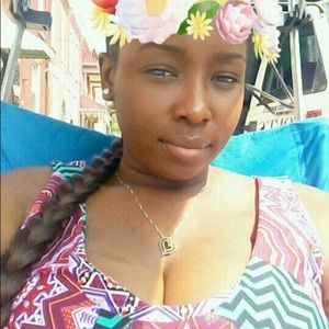 Meet your Posher, Antonisha